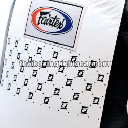 Cinturón llamativo, Plastron llamativo, Fairtex Negro/Blanco | Belly Protections